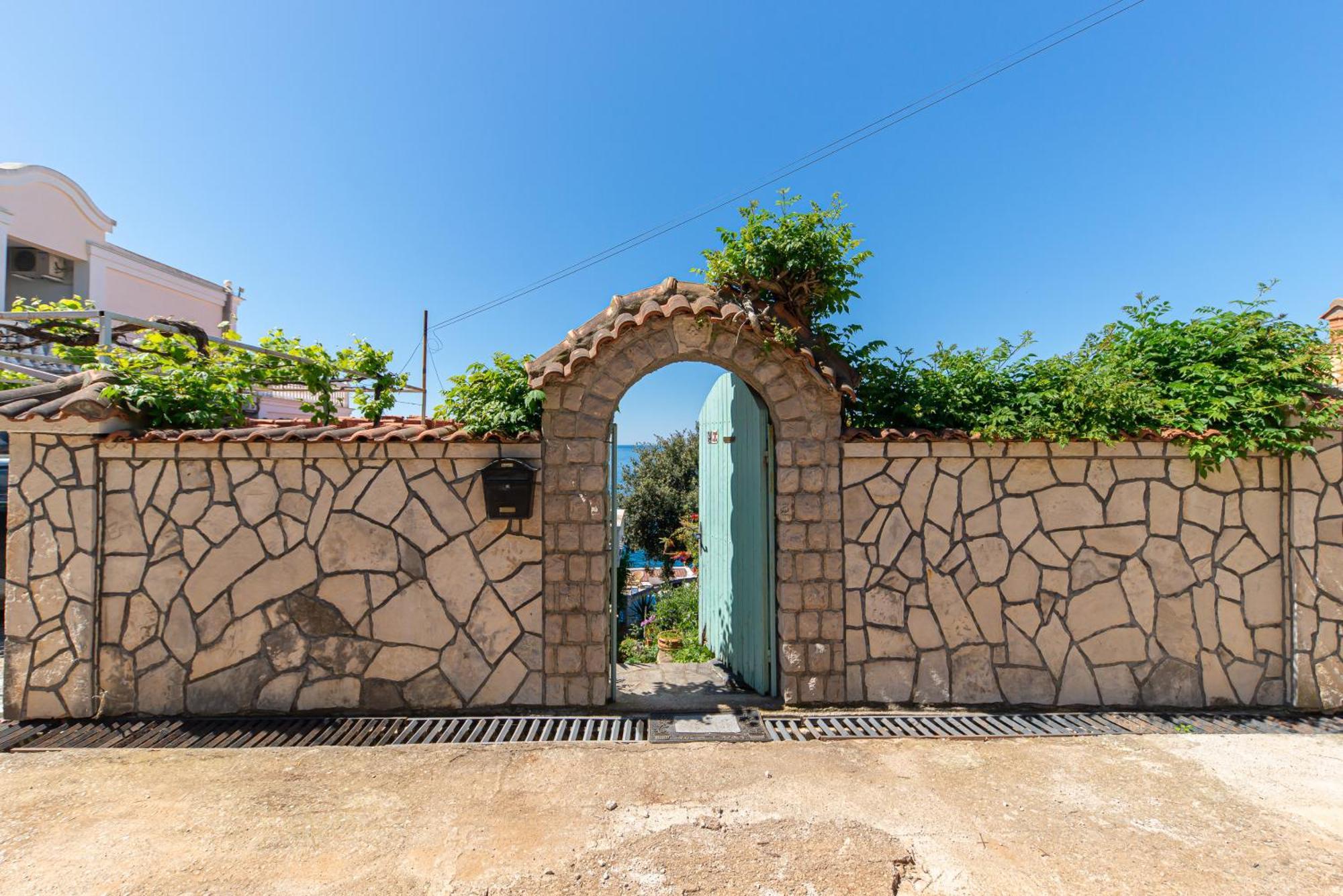 Vila Dora Dobra Voda Buitenkant foto